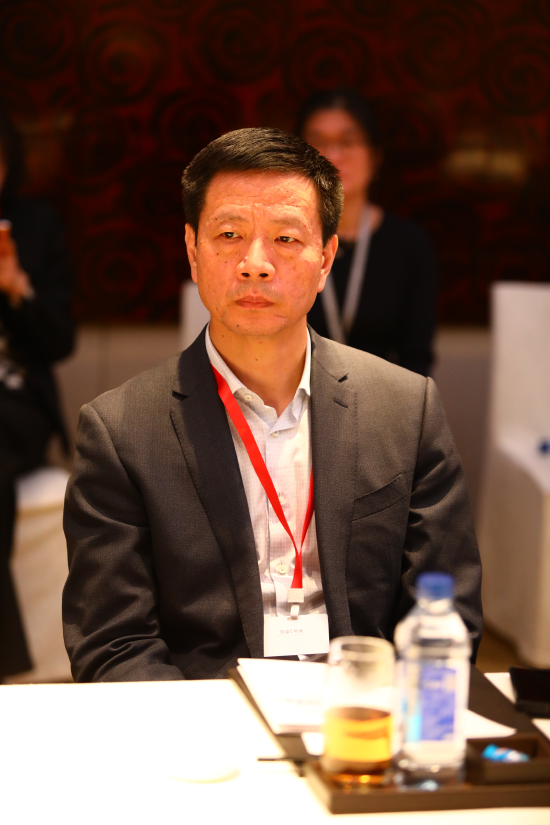 詹余引出席中国年度管理大会