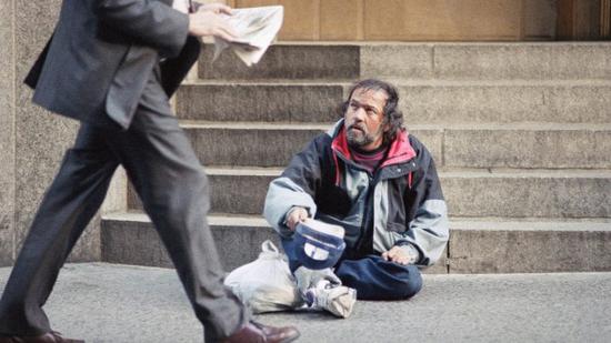 每月4500才够花?央视:别让大学生活被高消费绑架