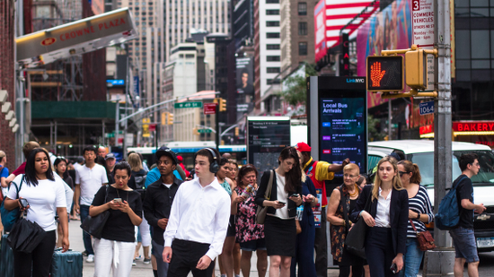 开盘：避险情绪升温 美股周五低开