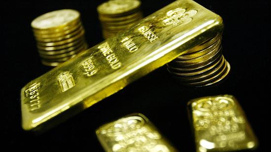 黄金期货周三收跌1.3% 美元走强令金价承压