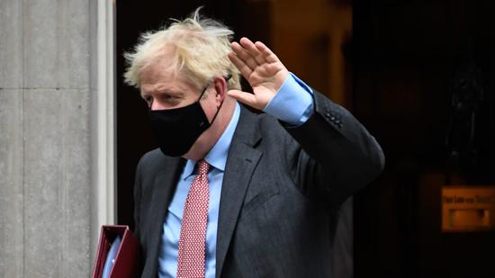 反对党和科学家呼吁实施熔断封锁 英首相约翰逊面临的压力增加
