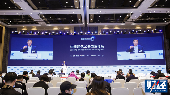 梁万年：要加强公共卫生体系和社会治理体系有效的协同和联动