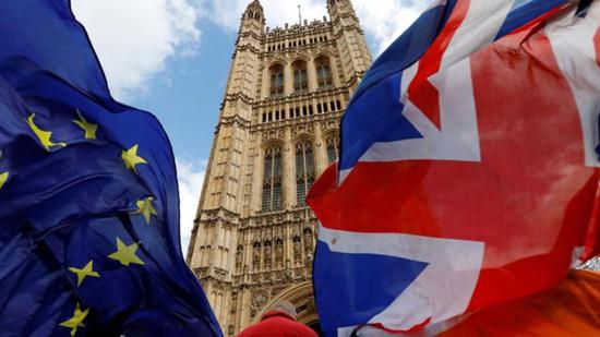 英国和欧盟围绕渔业问题继续争吵 脱欧谈判又错过一个最后期限