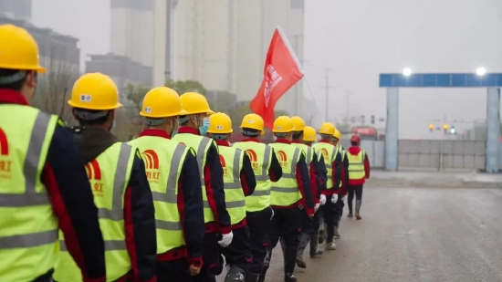 “东方雨虹驰援铜陵市应急隔离点项目建设
