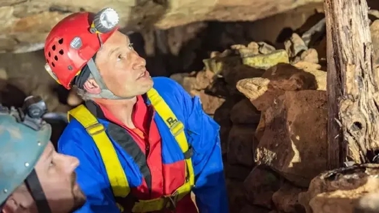 洞穴探险家发现一座19世纪时期钴矿 保存完好如同时间胶囊