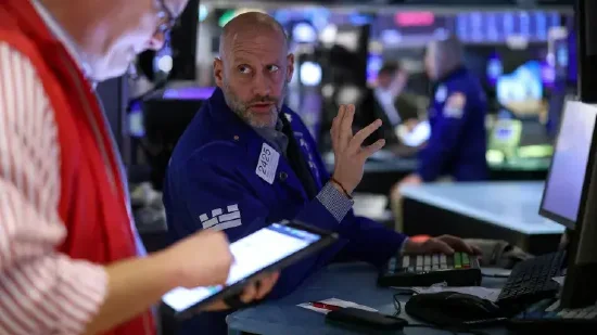 收盘：美股周一小幅收跌 市场等待鲍威尔讲话与非农数据