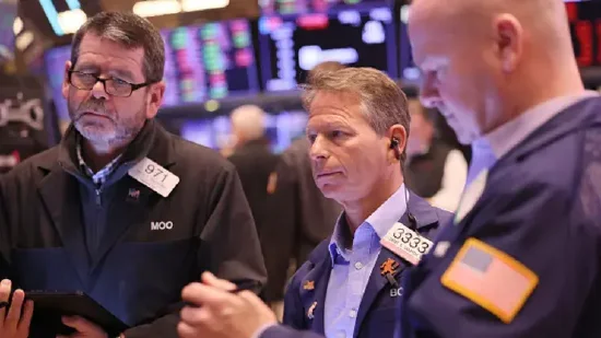 收盘:美股大跌道指跌逾400点 苹果领跌科技股