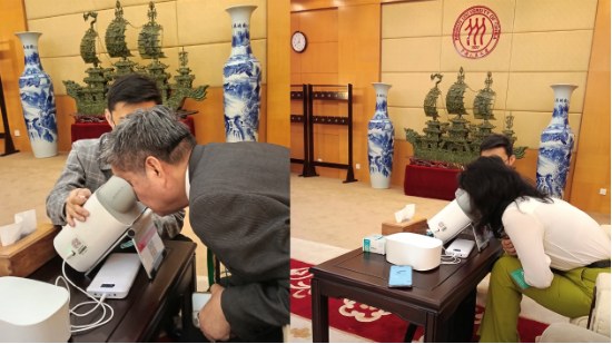 为金砖国家智库专家学者提供鹰瞳AI眼底检测体验和报告解读
