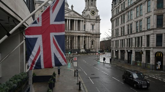 英国秋季预算案即将出炉 财政大臣面临艰难抉择