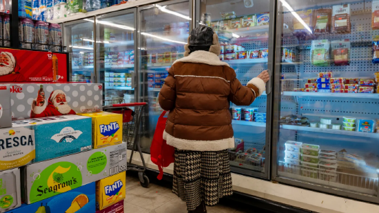 网易订阅:必胜客礼品卡回收-买不起成热议焦点，多张图表揭示背后缘由