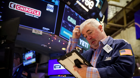 哔哩哔哩:必胜客礼品卡回收-美国GDP数据表现强劲，投资者权衡利率路径，10年期美债收益率下行