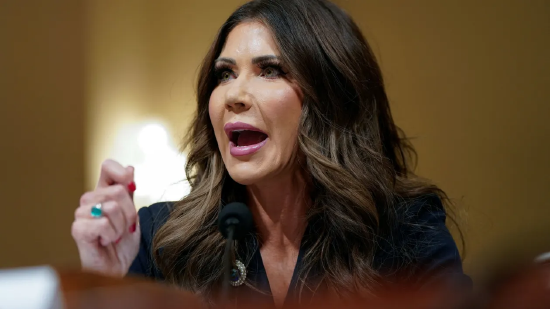 诺姆将向明尼阿波利斯市增派数百名联邦执法人员