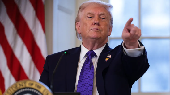 特朗普宣布因格陵兰问题对部分欧洲国家征收关税