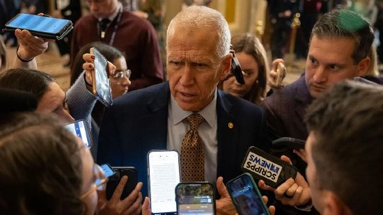 和讯新闻:爱收卡-美联储主席风波：蒂利斯否决鲍威尔刑事调查“和解方案”