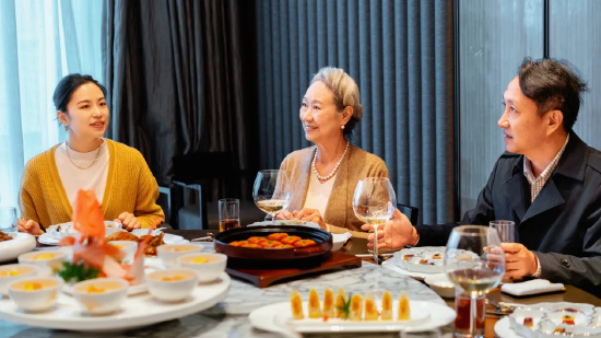 如何轻松在快手点赞购买网站免费提升人气？