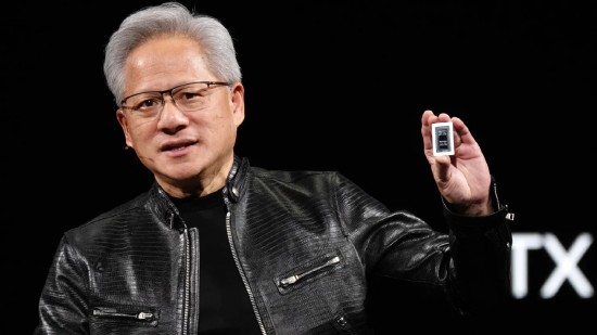 2026 年 6 月 1 日，中国台北 Computex 电脑展同期英伟达 GTC 大会上，英伟达 CEO 黄仁勋发布 RTX Spark 超级芯片。英伟达借全新芯片进军 PC 市场，意在打破英特尔长期垄断，打造适配 AI 时代的新一代 PC 硬件