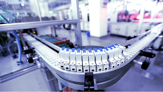 智能工厂上市十年正泰电器以创新驱动发展数字化升级拓宽企业护城河