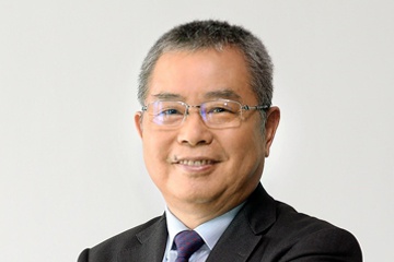 李扬：全球经济比较低迷 恢复信心和正常的经济秩序至关重要