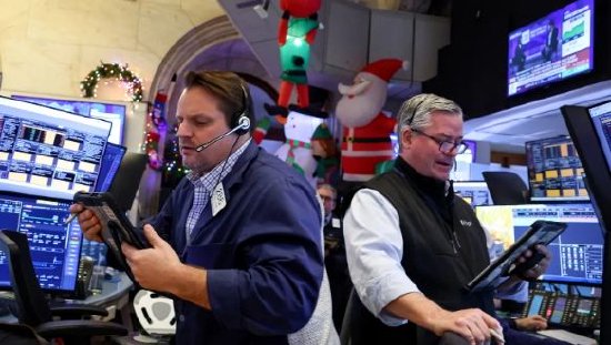 盘前：纳指期货跌0.78% 甲骨文跌超10%