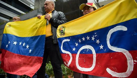 制裁完委内瑞拉国有石油公司 美国又对其金矿