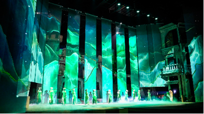 (Different forms of screen projection to build stage images)