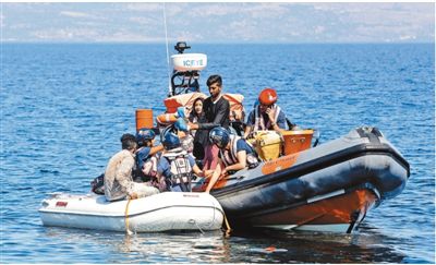岛民反对声愈发高涨 希腊暂停新建难民营计划