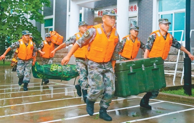 河南遭遇强降水：多地多部门采取应对措施 抢险救援各方全力以赴 - Vimarsana News