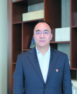 全国人大代表、卓尔控股董事长阎志：举办国家级“汉交会” 培育国际消费中心城市