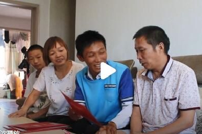 外卖小哥收到研究生录取通知书走红之后……