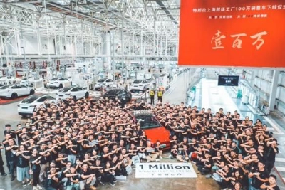 马斯克：上海工厂第100万辆整车下线，特斯拉产量超三百万辆