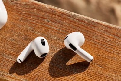 曝苹果AirPods Pro2无线耳机将搭载运动传感器，首次支持健身追踪