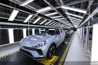 北汽系和小米午后急升 媒体称两者正谈合作造车