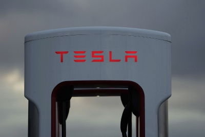 找到“傻子”接班就离职？马斯克将辞去推特CEO上热搜 网友喊话：赶快回来看看特斯拉吧