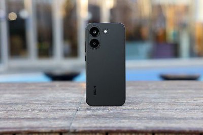 REDMI Turbo 5 上手体验：2000 档的全能六边形战士