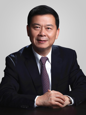 第十三届全国人大代表广汽集团党委书记、董事长曾庆洪