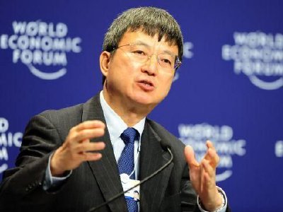 朱民谈中美大模型竞争：当下各有千秋，未来有一搏