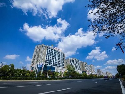 裕丰昌控股完成发行800万股配售股份