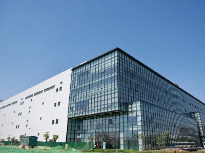 盛合晶微IPO：亮眼增速难掩大客户风险 产能未打满却筹资48亿元扩产 特殊架构或加大行权难度