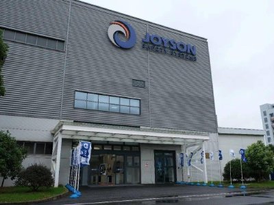 均胜电子盘初涨超8% 公司定位为“汽车+机器人Tier1”