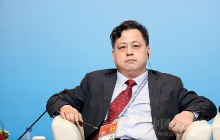 传音控股创始人,董事长兼总裁竺兆江在中非企业家大会现场 (《中国