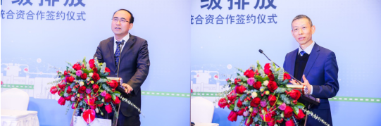 福田汽车常务副总经理常瑞（左）致辞，康明斯副总裁、中国区零部件事业部总经理王宁（右）致辞