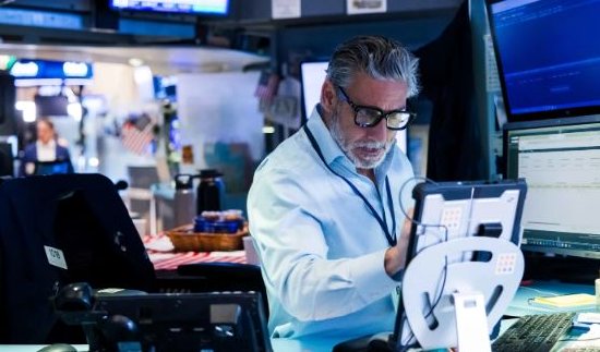 快手短视频:猫眼通兑券回收-盘前：纳指期货跌0.2% 思科大涨超7%