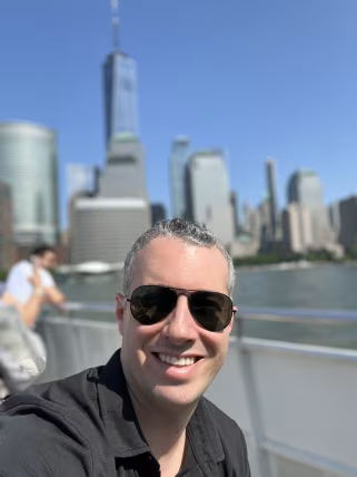 纽约金融从业者罗恩・曾伯同样力挺零度可乐，直言：“健怡可乐口感很差，怪异的人工甜味和独特风味，我向来无法接受。”