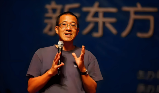 俞敏洪疑似回应内部信风波？再发10条南极视频，称“让暴风雨更猛烈些”