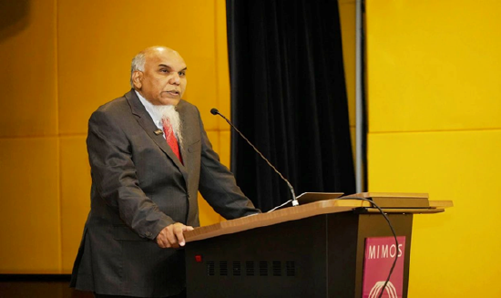 图：阿卜杜勒•拉希德•加尼发言