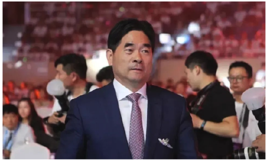 新城控股,原董事长王振华正式回归