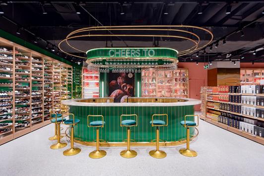 永辉咏悦汇酒库牛年焕新 全球首家沉浸式体验店登陆福州