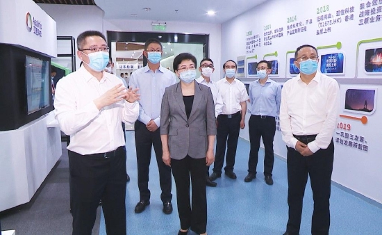 江苏省委常委,南京市委书记韩立明调研考察亚信科技