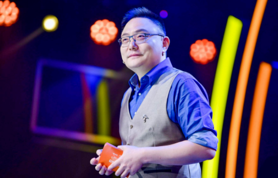 罗振宇成了时间的“弃友”_创事记_新浪科技_新浪网