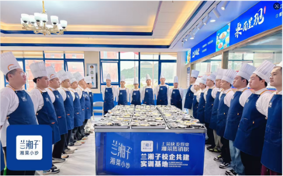 新东方烹饪教育&兰湘子校企共建加班